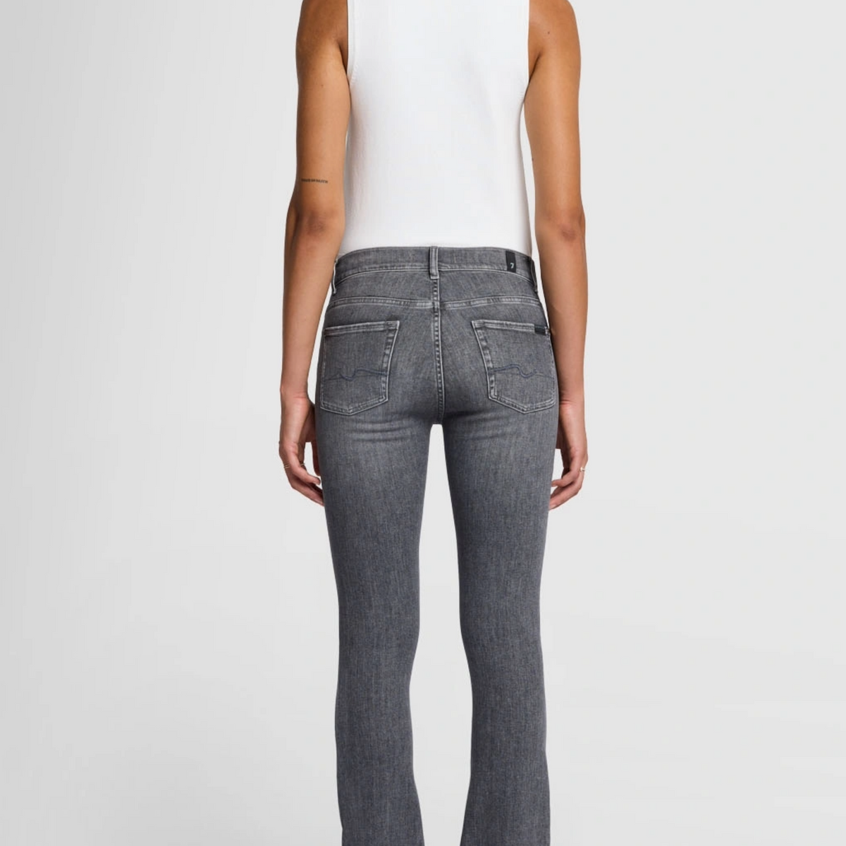 Seven-for-all-mankind-Damen-Bootcut-Soho-Grey-05