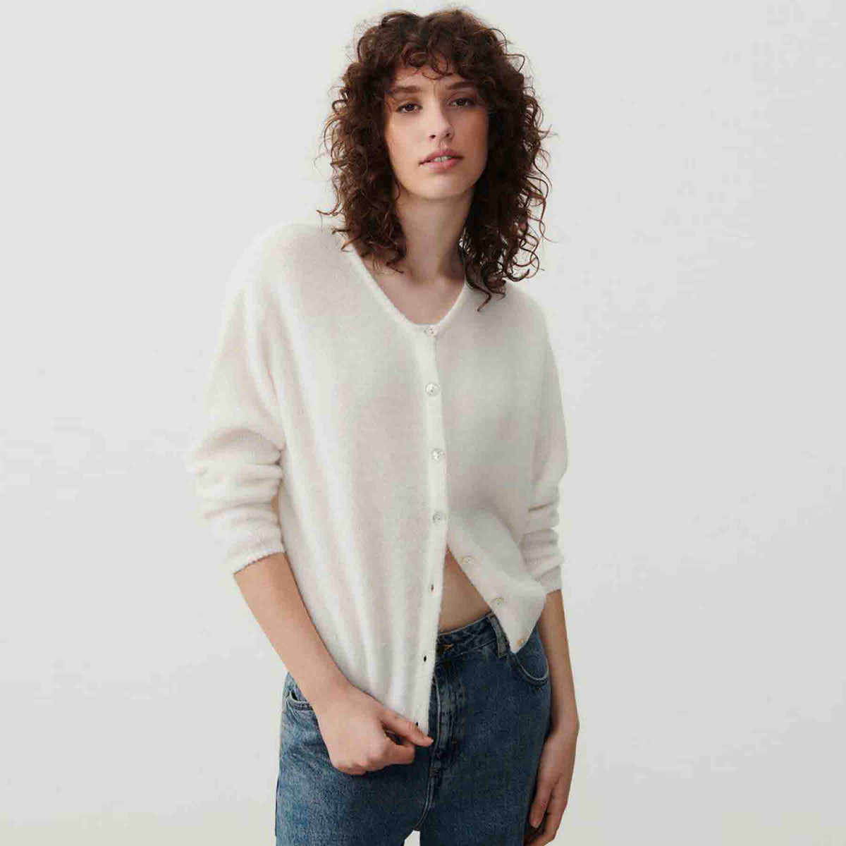 american-vintage-damen-strickjacke-cardigan-vitow-weiss-blanc-vito19e-blanc-2