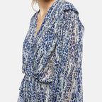 dondup-kleid-v-neck-cache-coeur-volants-blau-beige-gemustert-da371-003-5