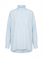 NARLI Bluse Rüsche Stehkragen Sky-Blau Front