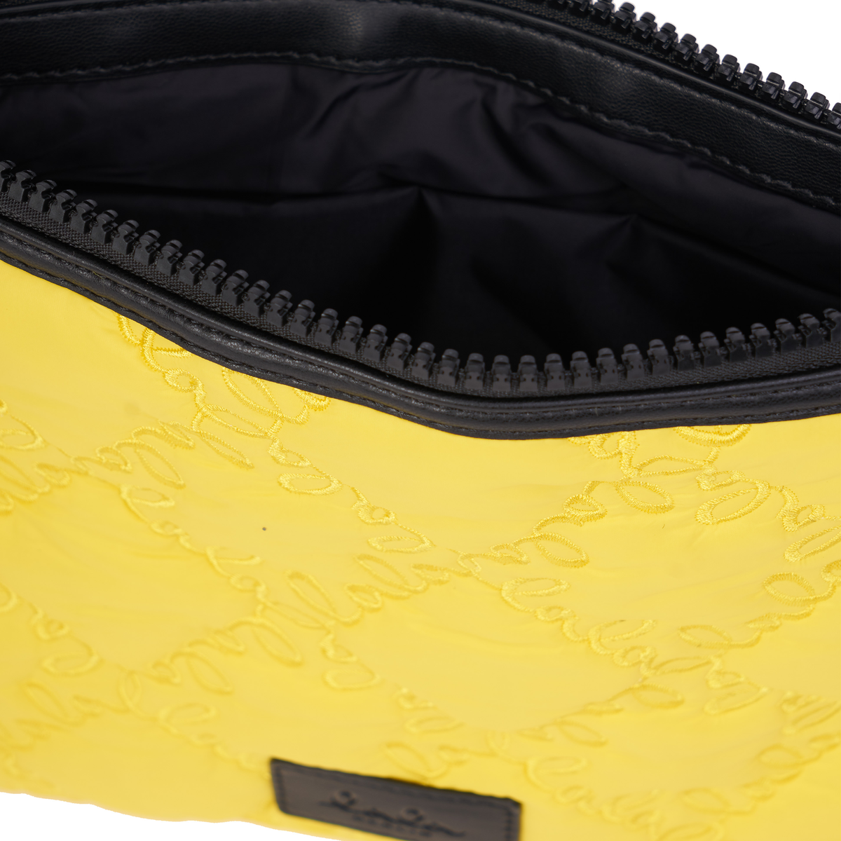 lala-berlin-kosmetiktasche-arda-bright-limelight-1022-02200-2