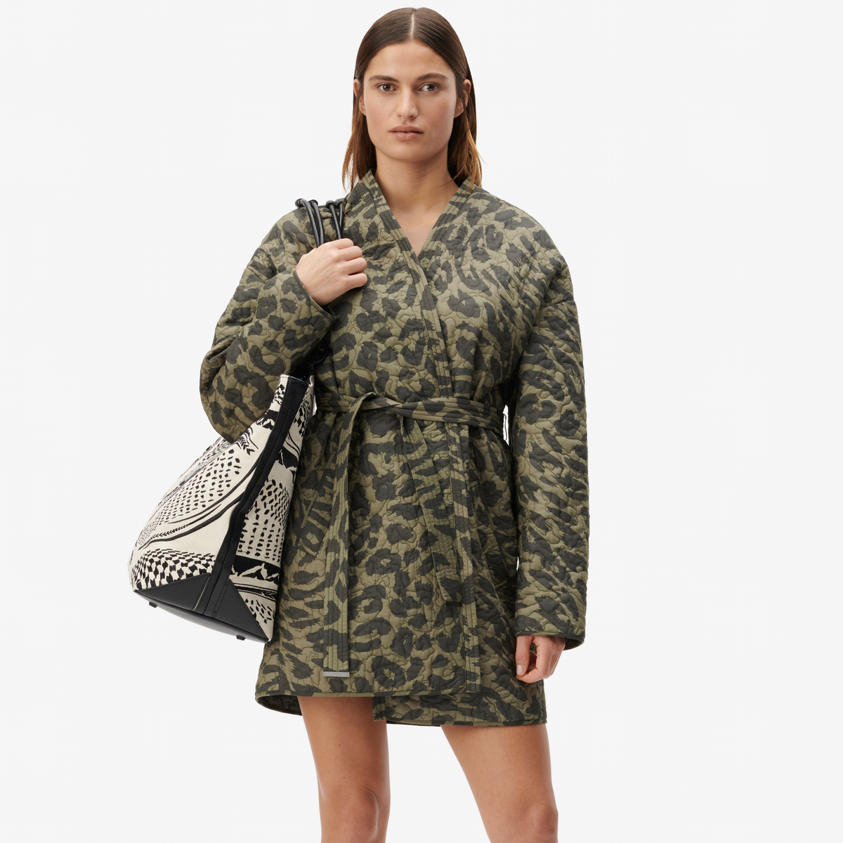 lala-berlin-tasche-tote-melwin-black-swirl-1015-61990-3