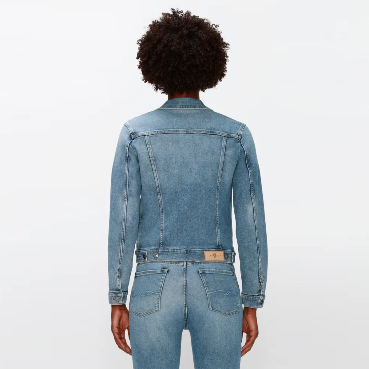 seven-for-all-mankind-jeansjacke-jacke-modern-trucker-luxe-vintage-legen-light-blue-jscm1200xl-5