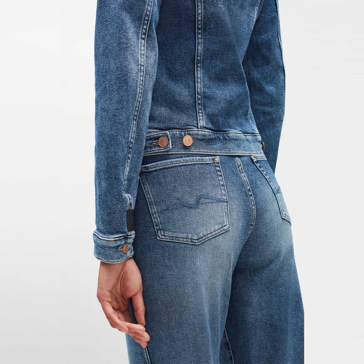 seven-for-all-mankind-jeansjacke-modern-trucker-love-mind-mid-blue-jscm1200lv-4